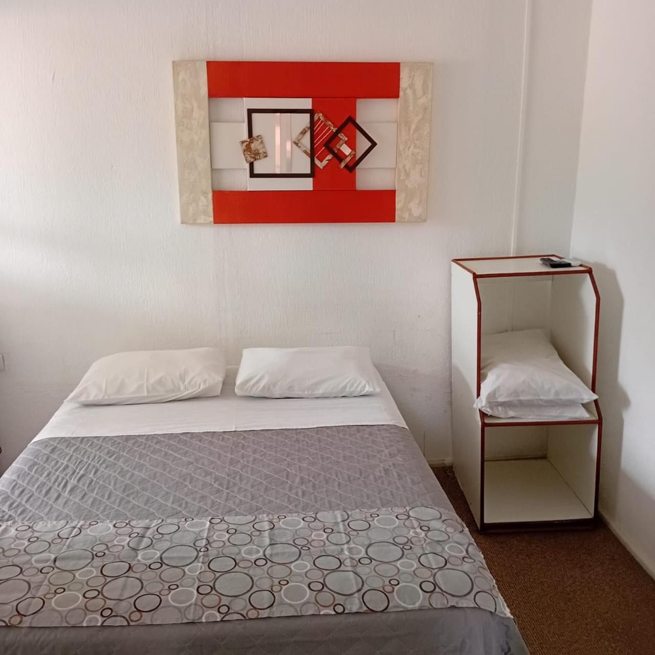 Pousada Gaivotas Do Guarau Peruíbe Habitación foto